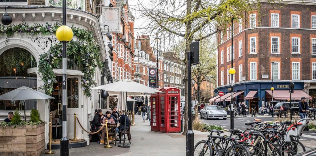 Old School Grandma London Experience ! Apartment ภายนอก รูปภาพ